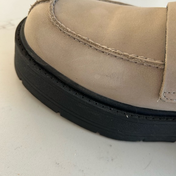 Geox Tan Loafers with Black Soles - Picture 5 of 6